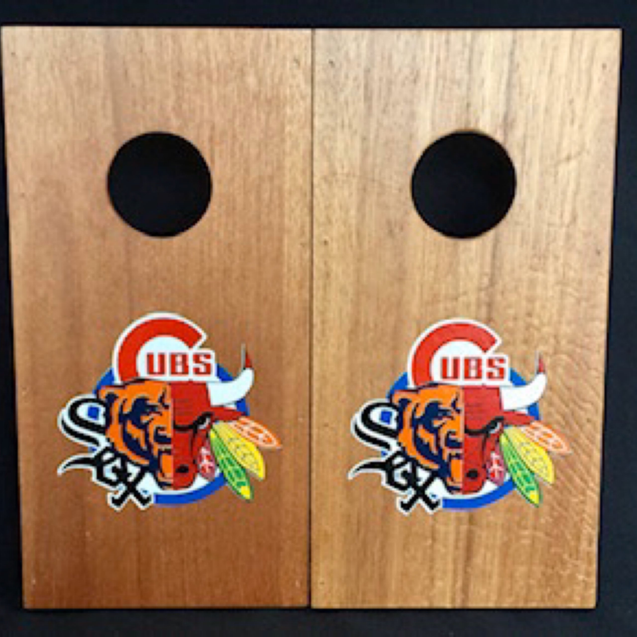 Chicago Cubs vs Chicago Bears custom cornhole boards gameboards